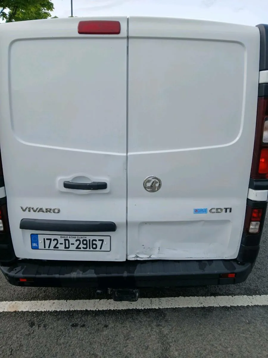 172 Vauxhall Vivaro 1.6 - Image 3