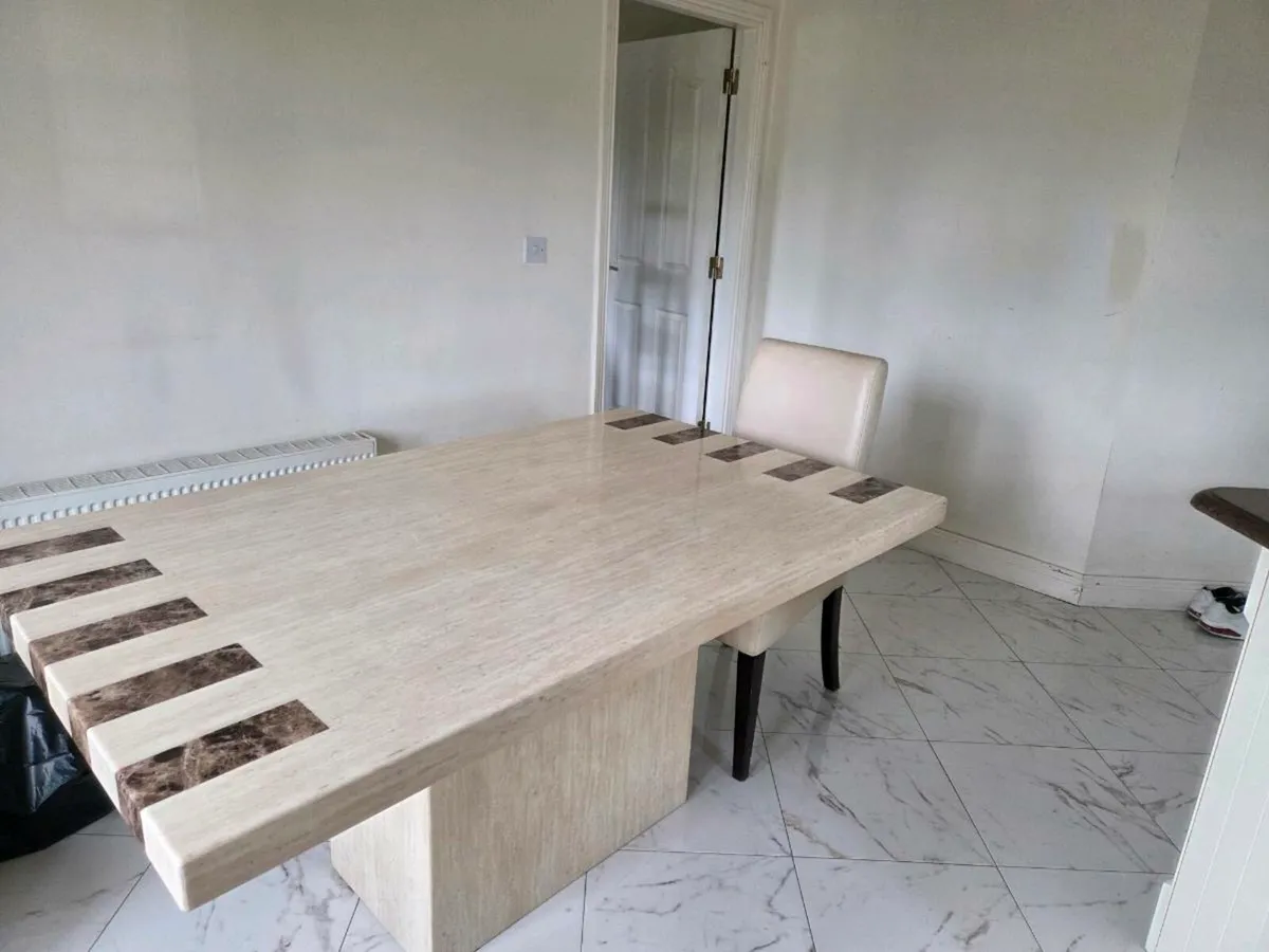 table and chairs - Image 2