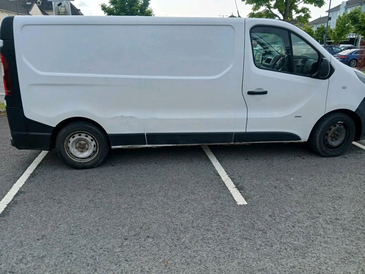 172 Vauxhall Vivaro 1.6 - Image 4