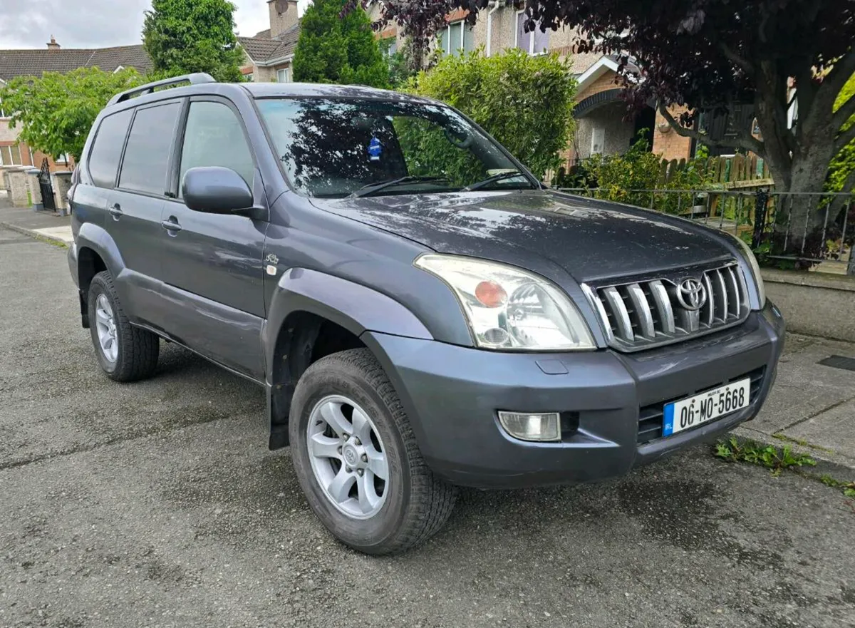 Toyota Land Cruiser 2006 - Image 2