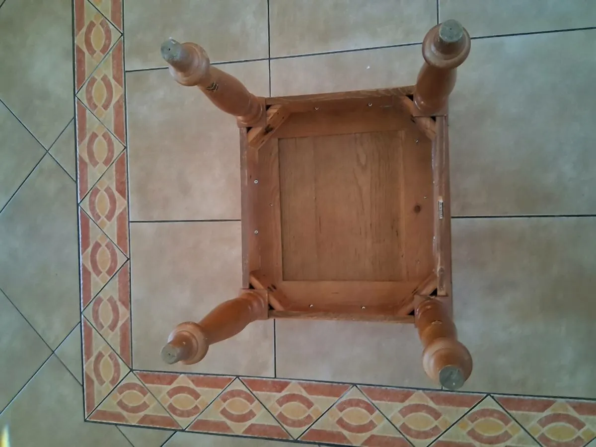 Square Pine Table - Image 3