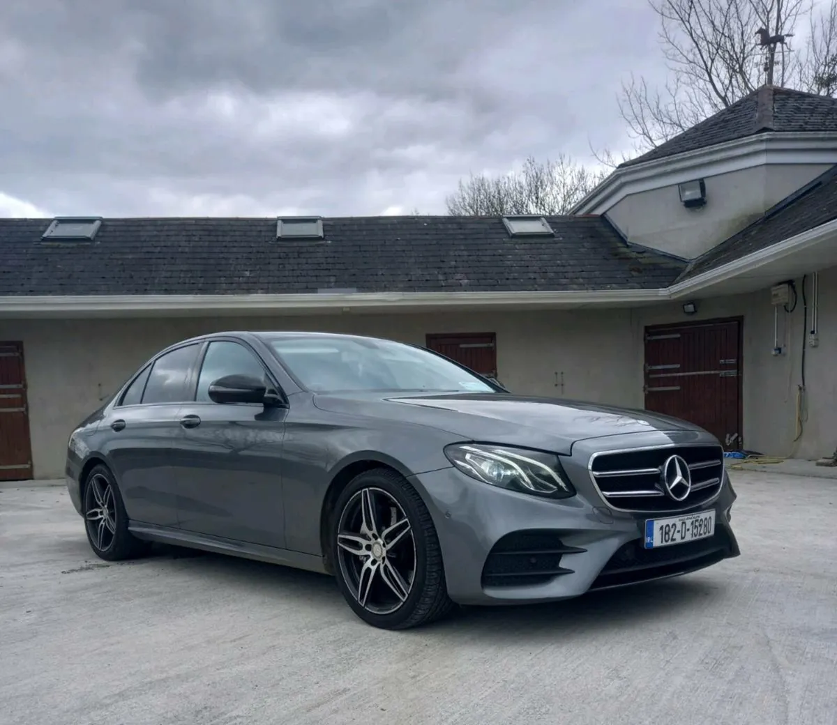 Mercedes E220 AMG LINE - Image 1