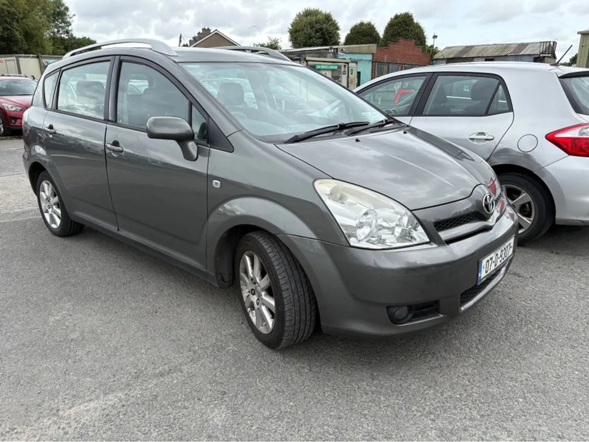 Toyota Corolla Verso 1.6 Luna 7S - Image 1