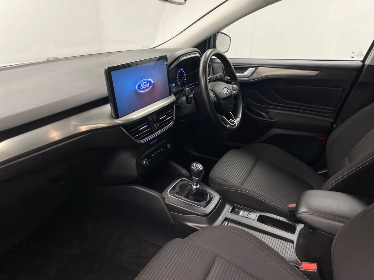 Ford Focus 1.0l Ecoboost 125PS Trend - Image 3