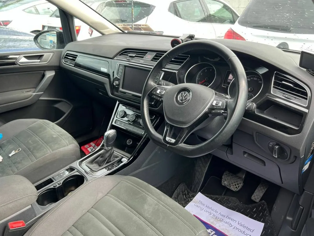 Volkswagen Touran HIGHLINE 1.4 TSI 7-SEATER AUTO / - Image 2