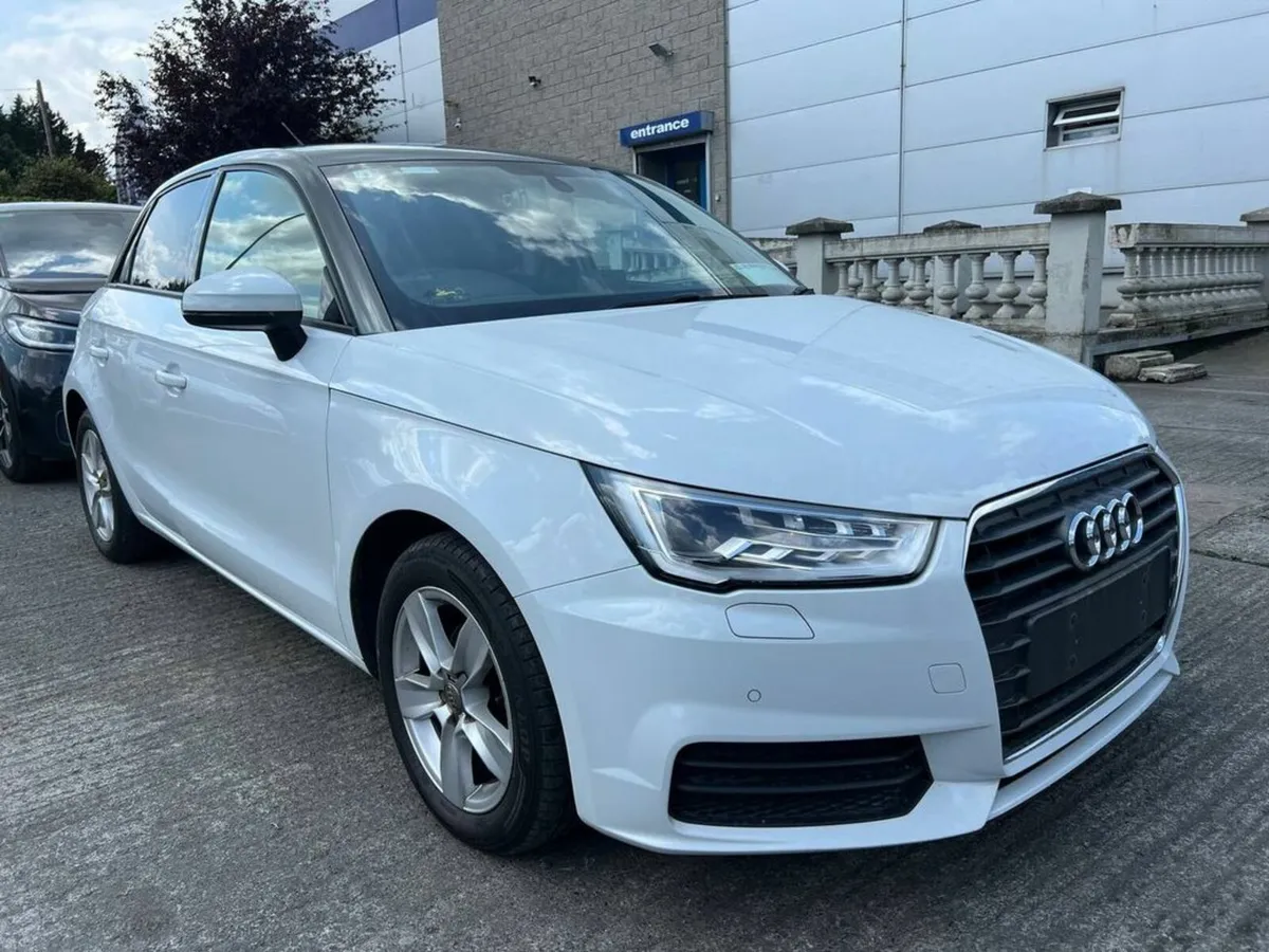 Audi A1 1.0 TFSI // PARKING SENSORS // AIR CONDITI - Image 1