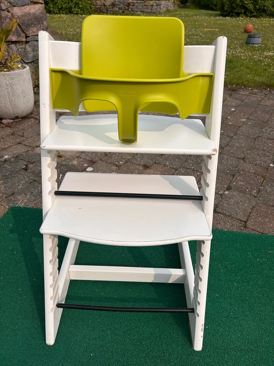 Tripp trapp chair with seat - Image 1