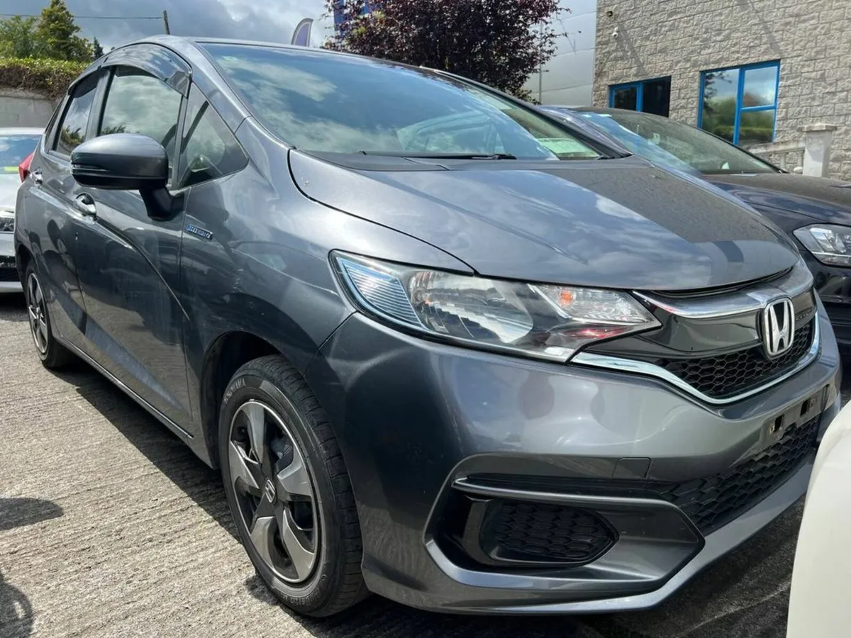 Honda Fit 1.5 HYBRID F-PACKAGE AUTO // SERVICE HIS - Image 1