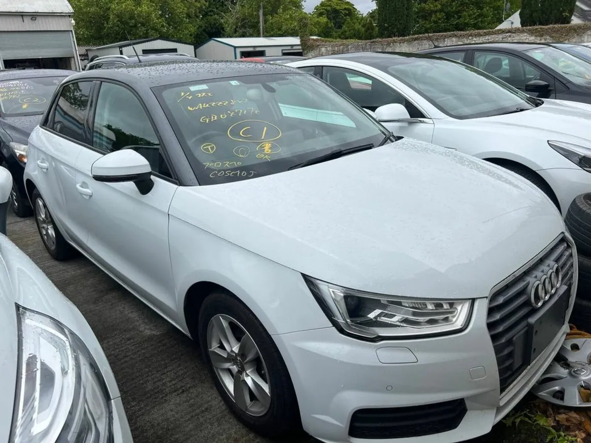 Audi A1 1.0 TFSI AUTO // FULL SERVICE HISTORY // R - Image 1