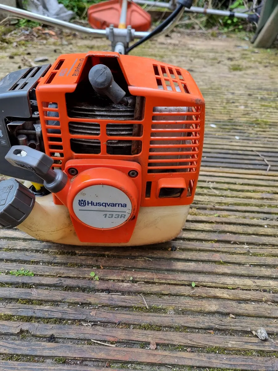 Huskvarna heavy duty strimmers for sale - Image 2