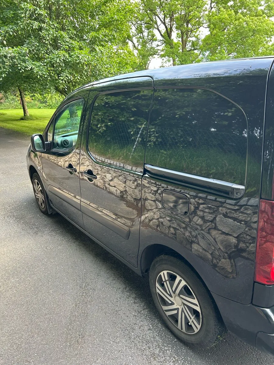 Citroen Berlingo AUTOMATIC - Image 2