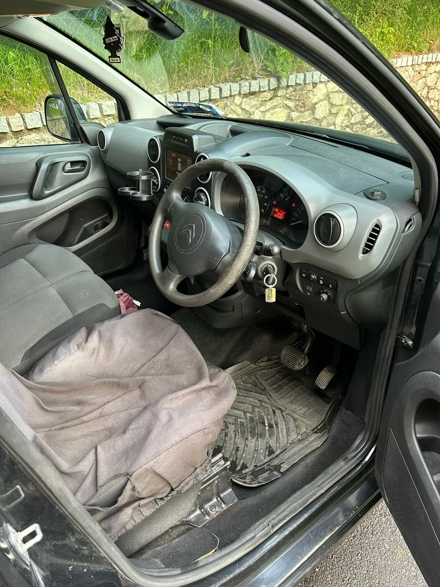 Citroen Berlingo AUTOMATIC - Image 4