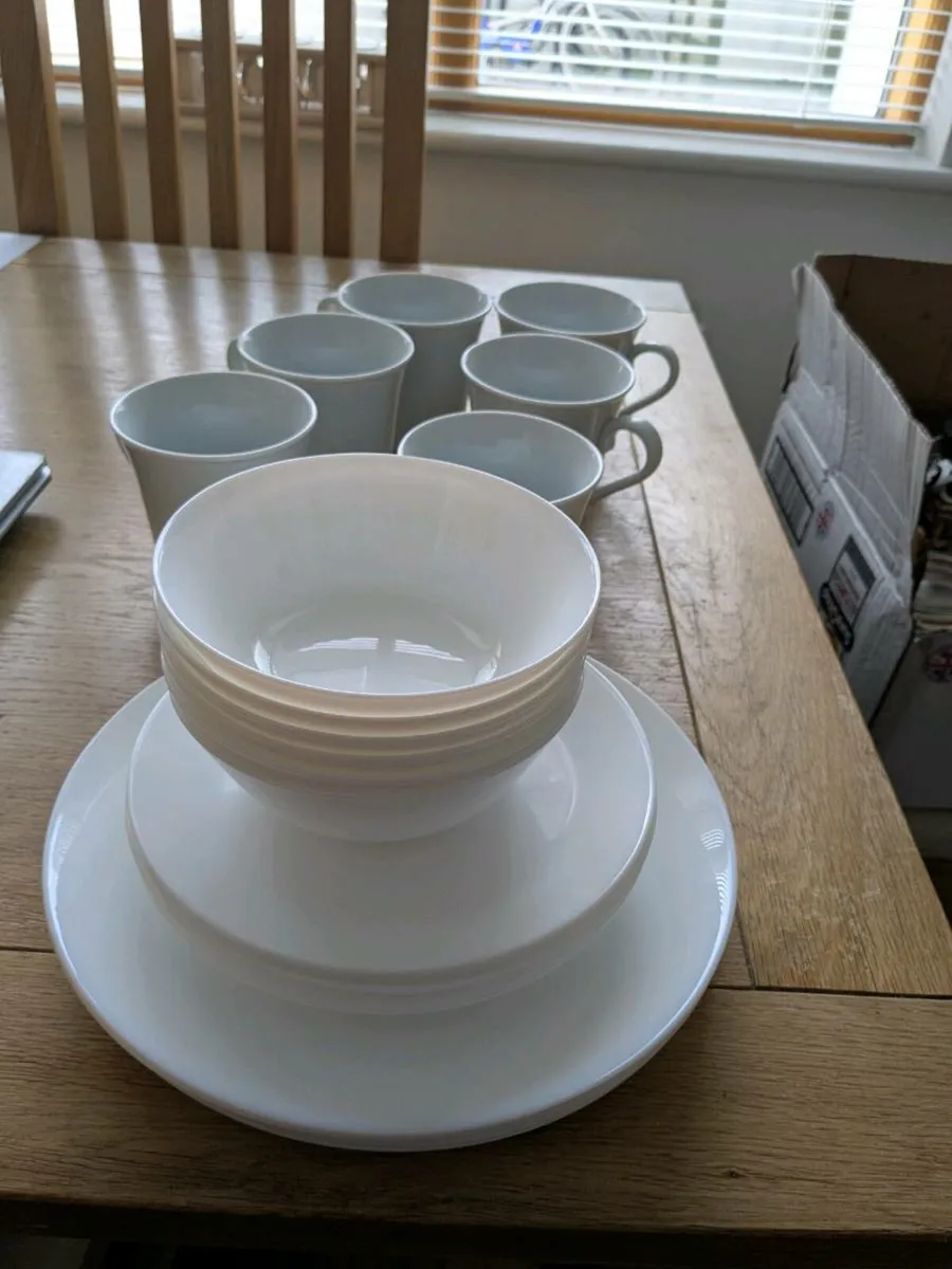 Plate, cup and bowl set - Image 1