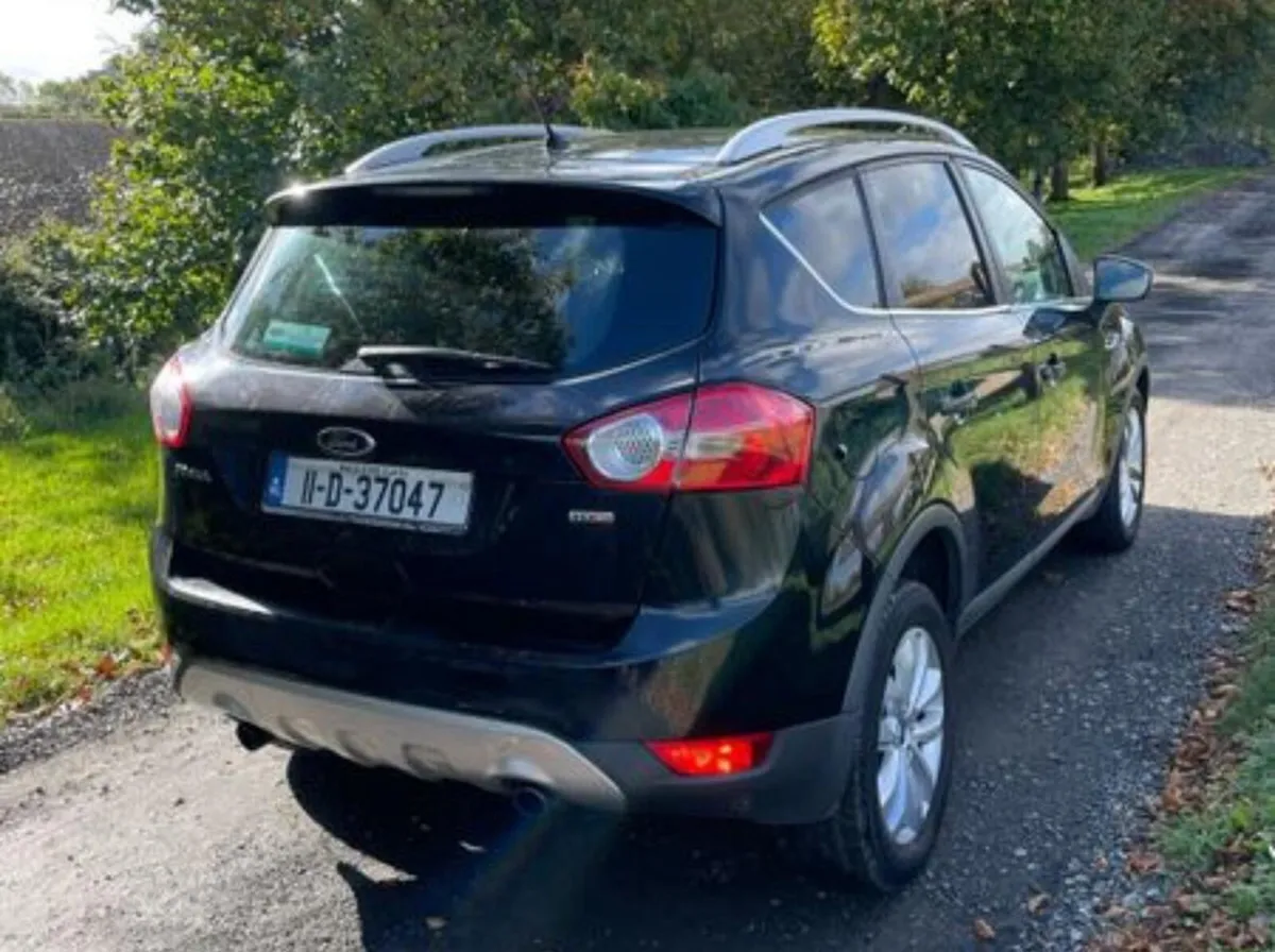 Ford Kuga 2011 DOE 09/25 - Image 4