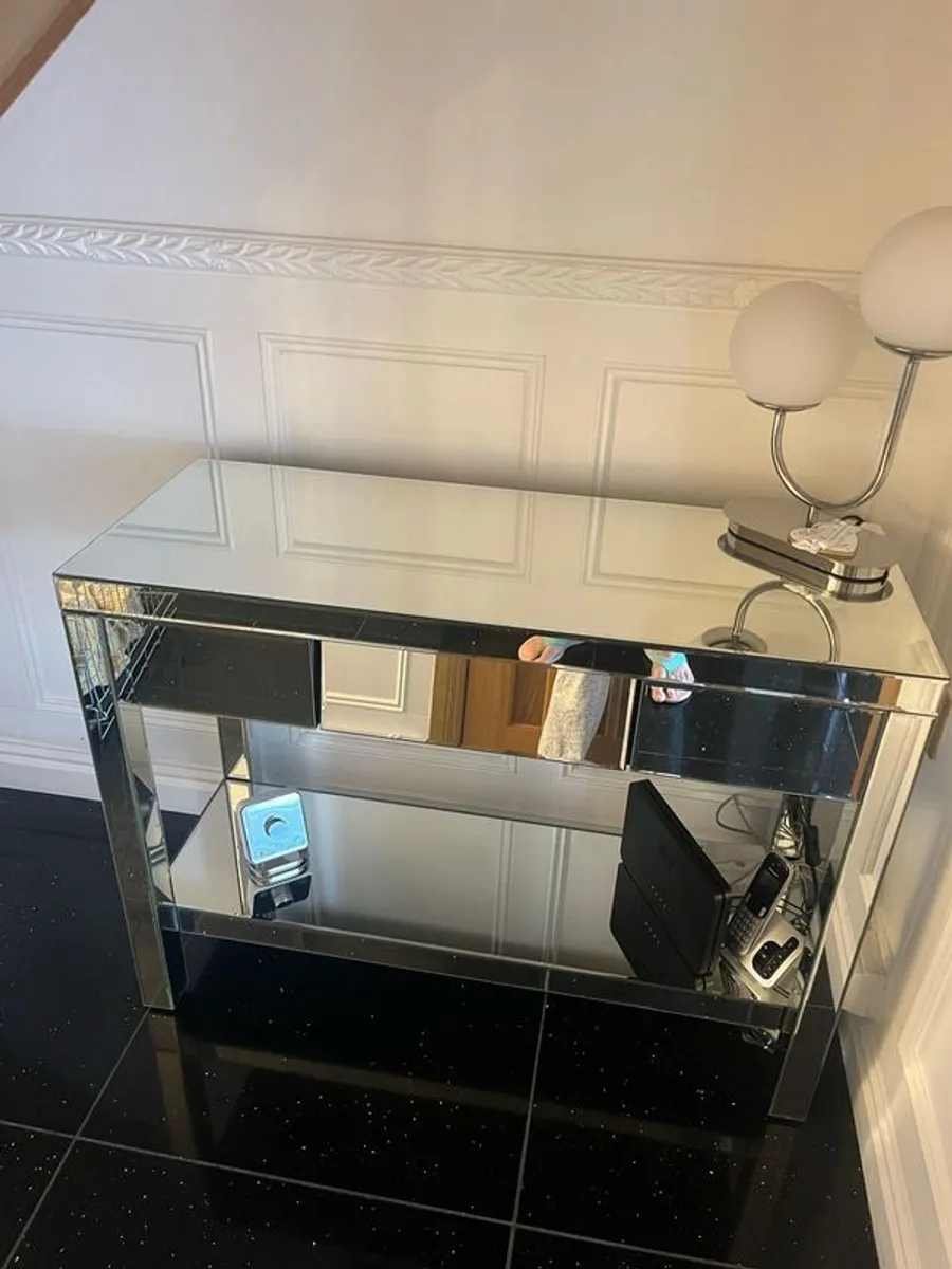 Mirror hall table - Image 1