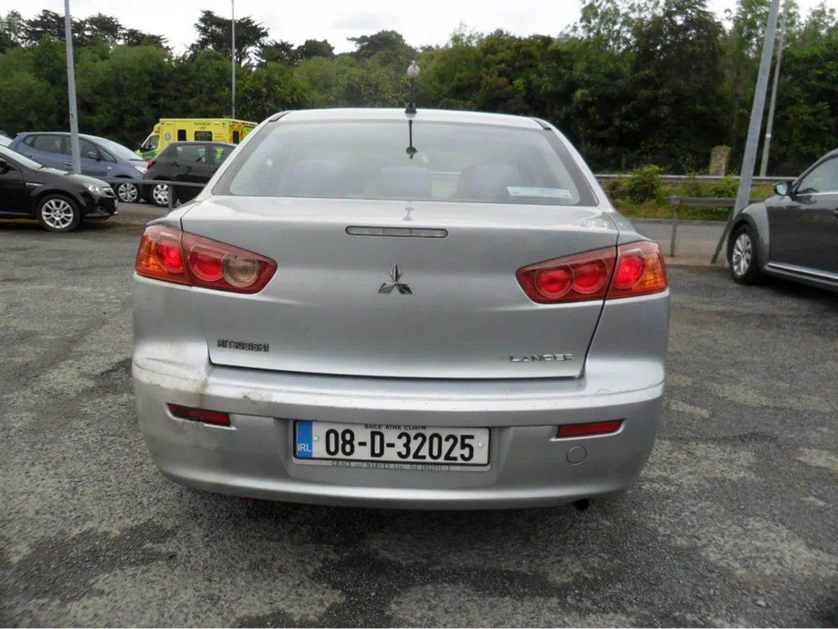 Mitsubishi Lancer 1.5 Intense - Image 4
