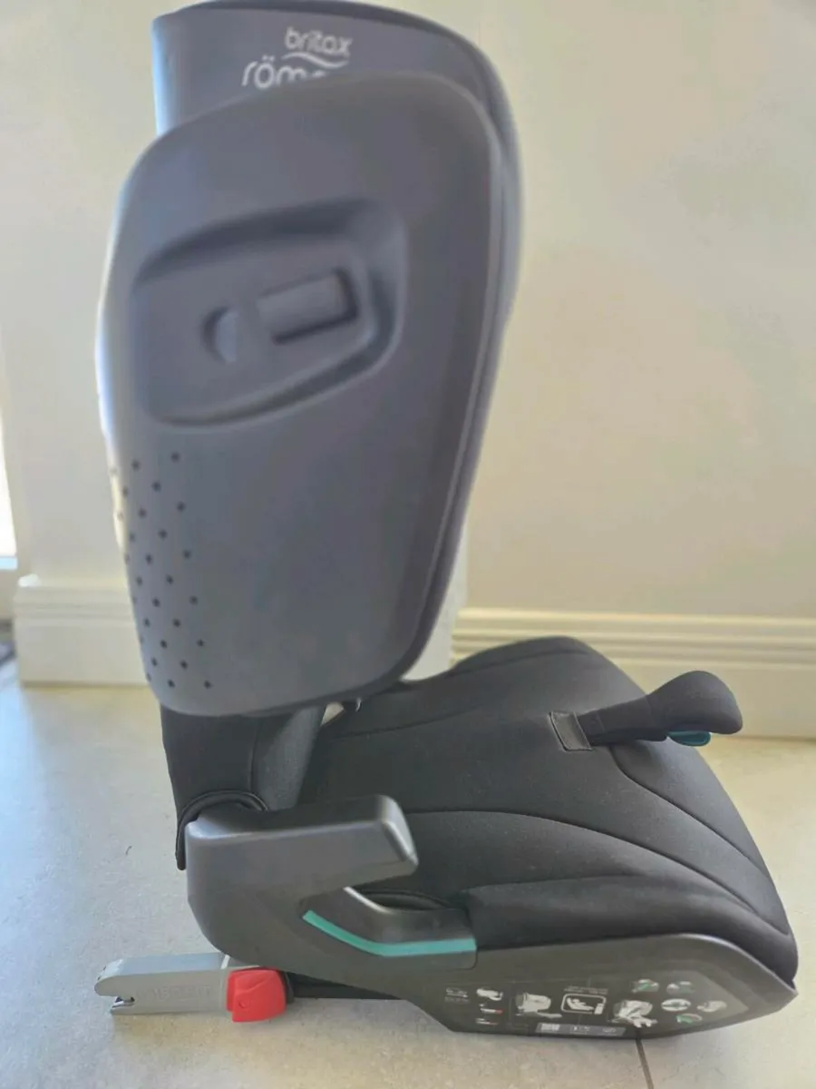 KIDFIX i-SIZE High backed booster seat - Image 4
