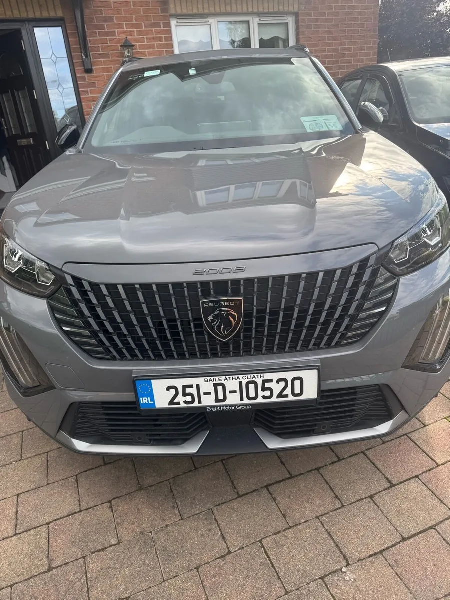Peugeot 2008 - Image 1