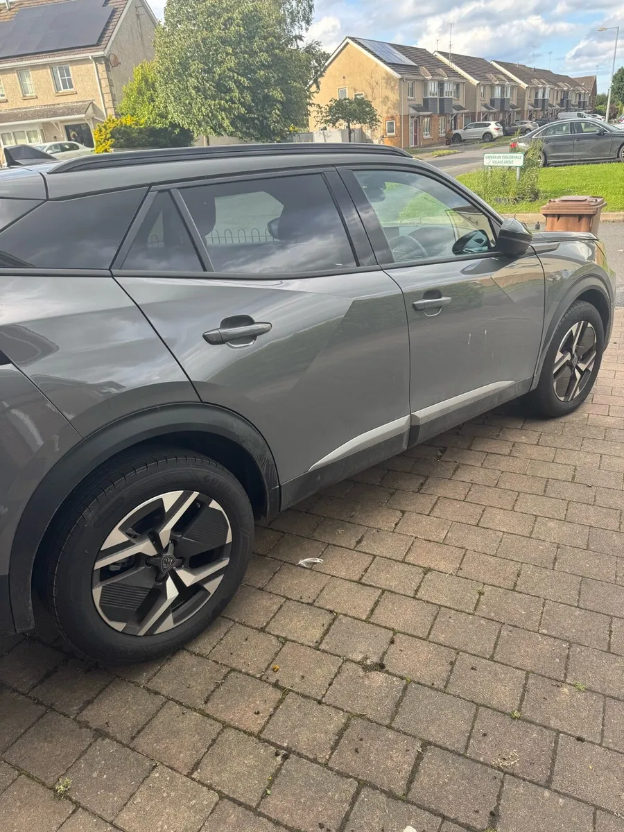 Peugeot 2008 - Image 2