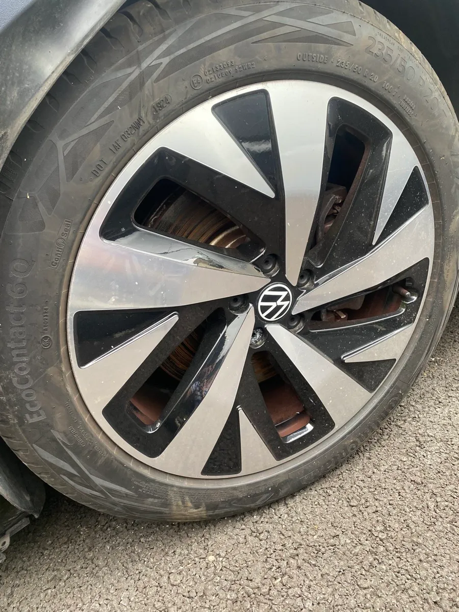 ID4 20" Alloy wheels and tyres - Image 4