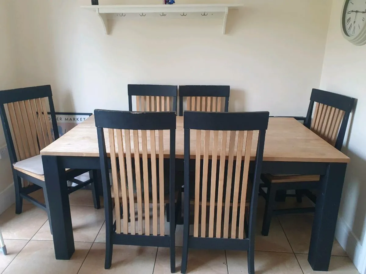 Kitchen Table and Chairs - Image 1