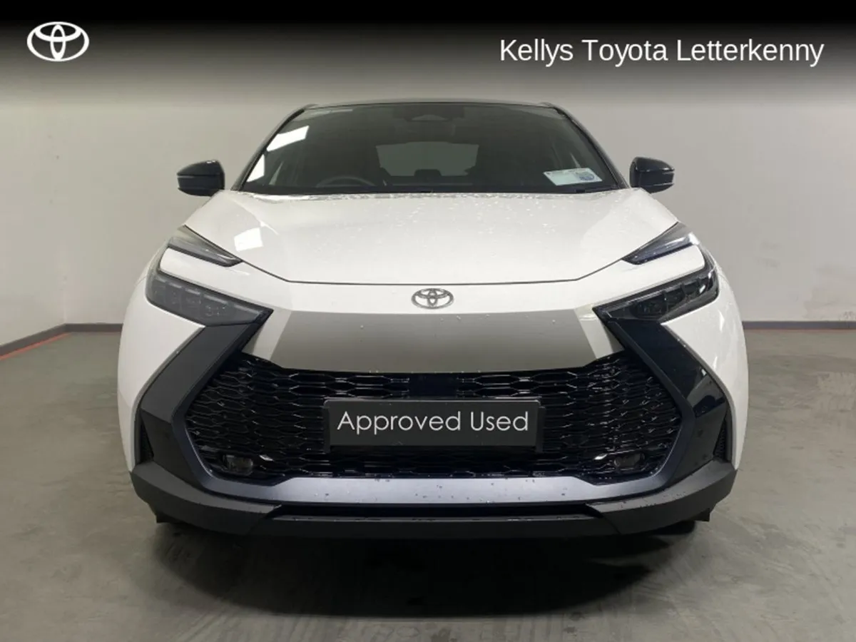 Toyota C-HR C-hr Phev SOL - Image 4