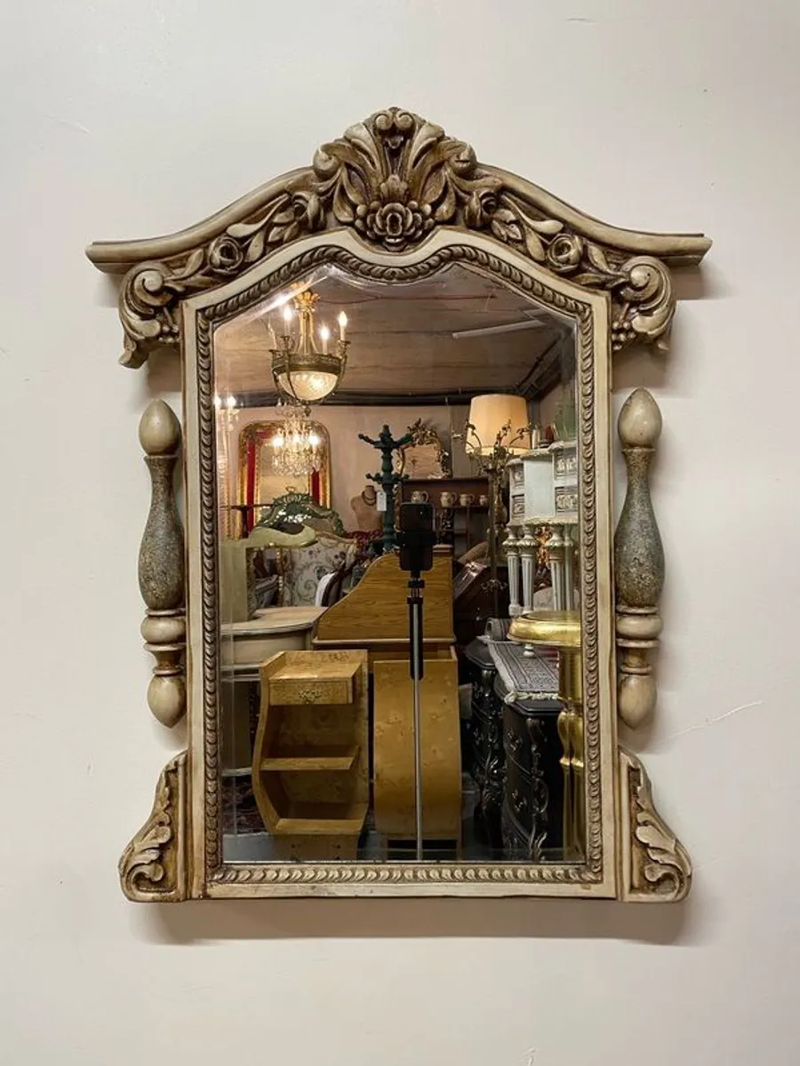 Elegant Vintage Italian Polychrome Mirror - Image 1