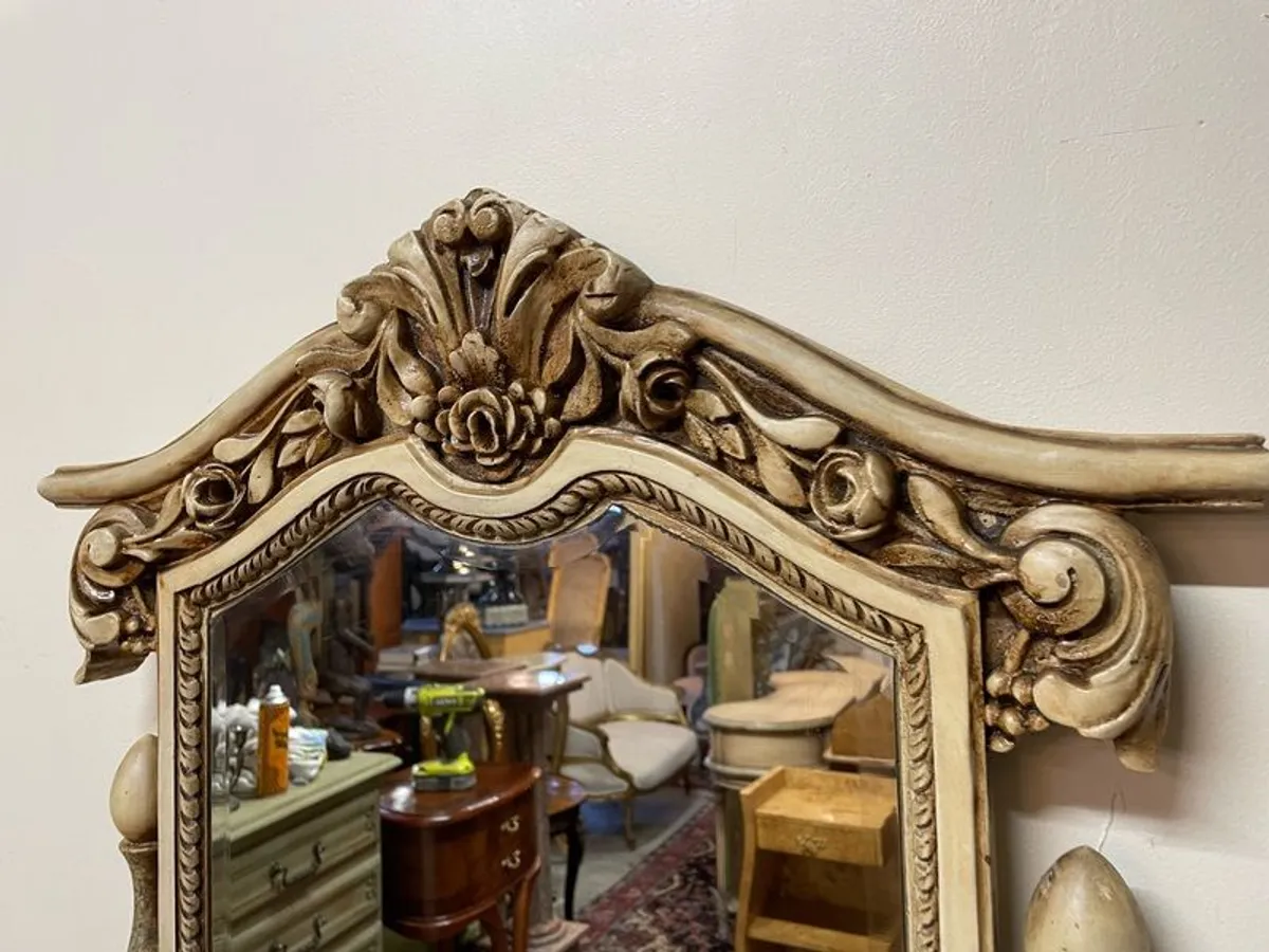 Elegant Vintage Italian Polychrome Mirror - Image 4
