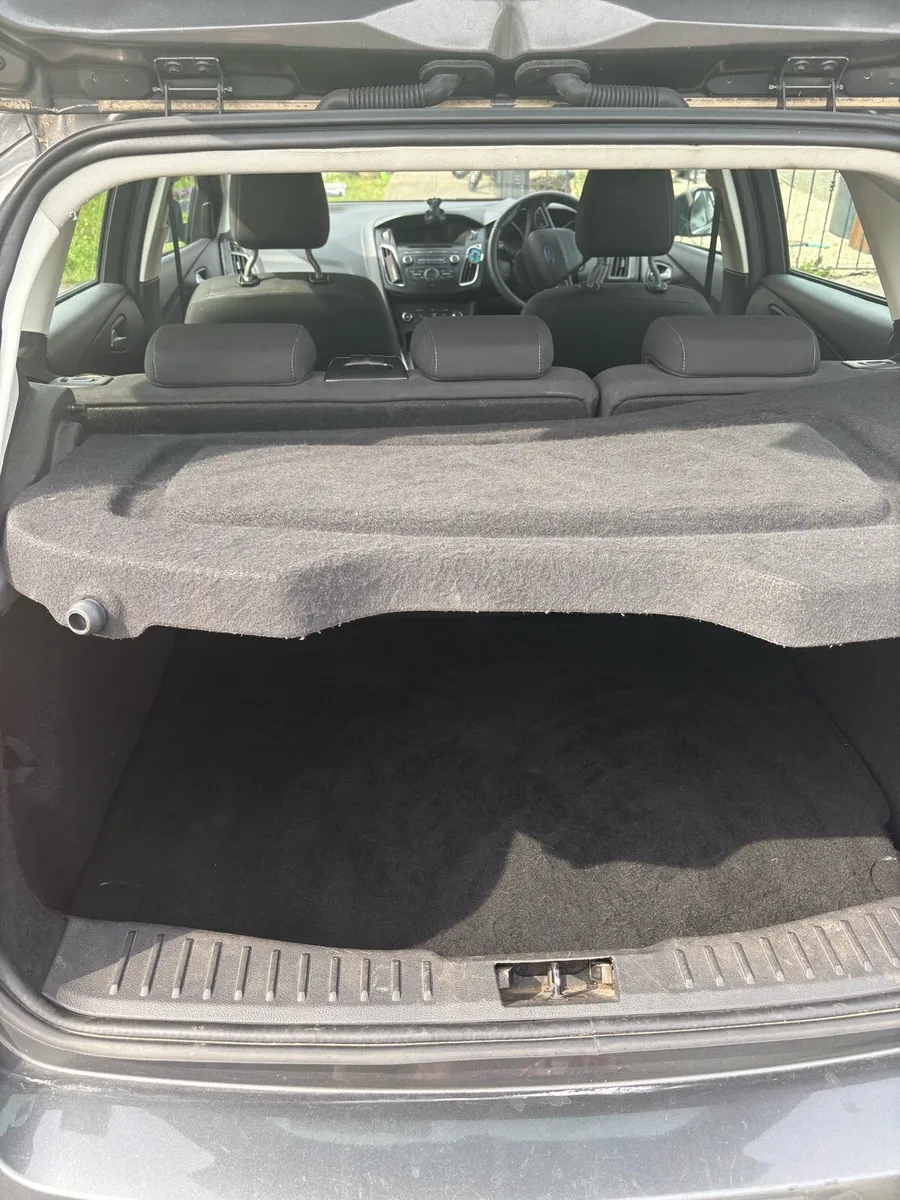 Ford focus - Image 2