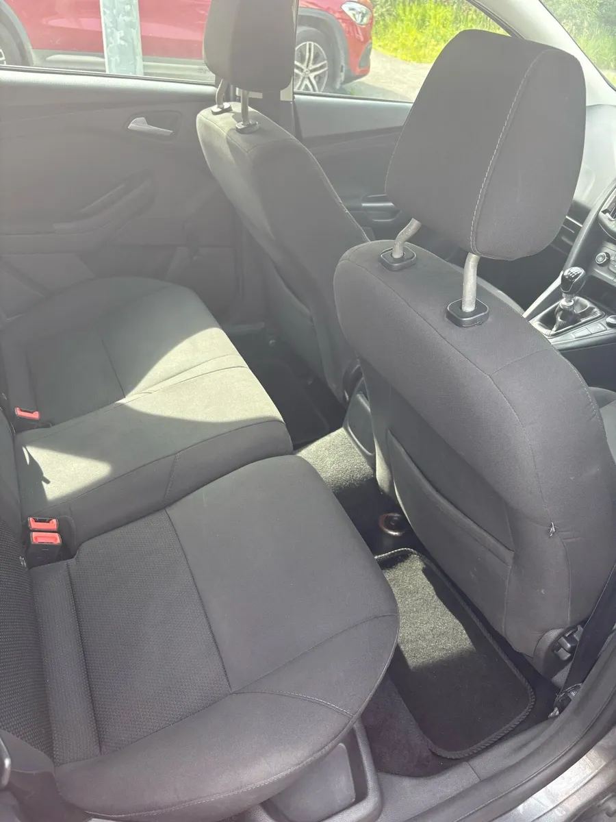 Ford focus - Image 4