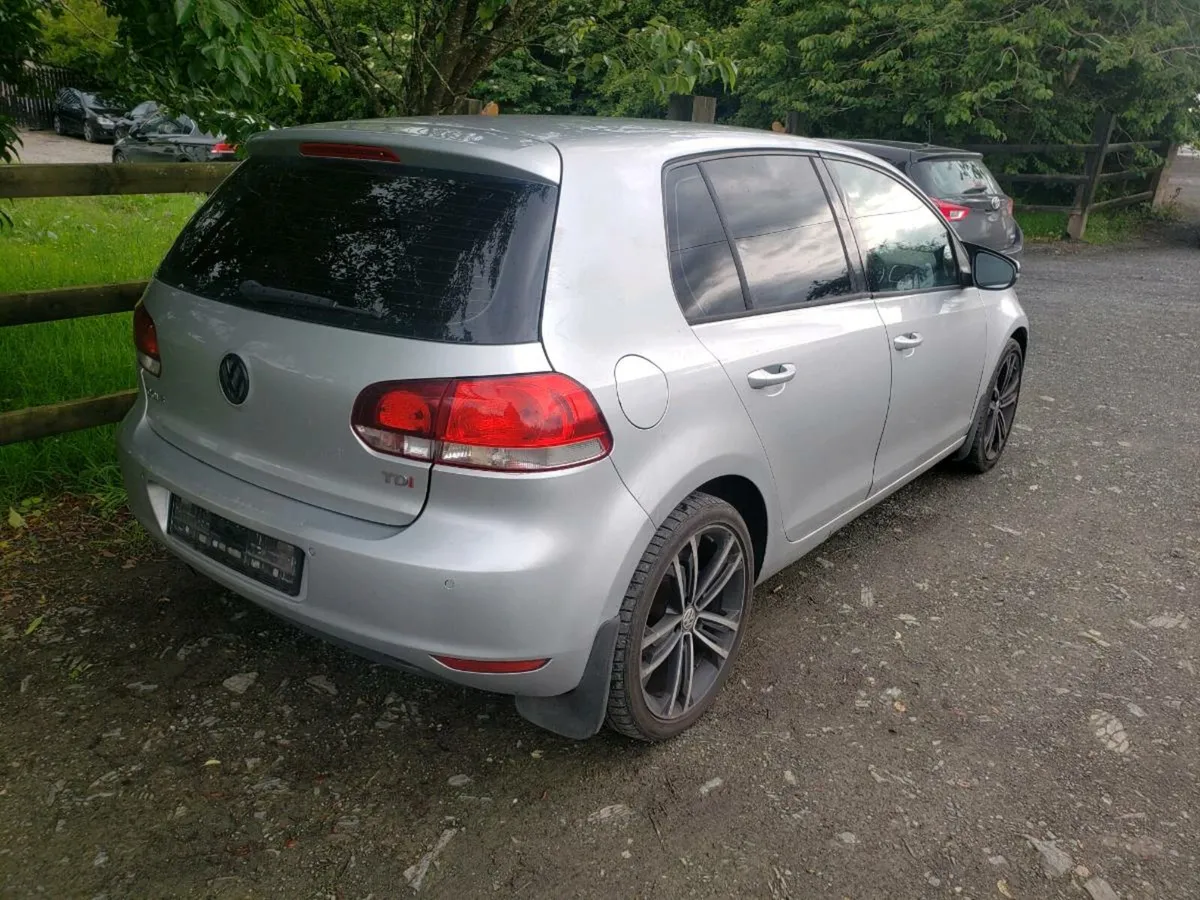 2010 Volkswagen Golf 1.6 TDI Breaking - Image 2
