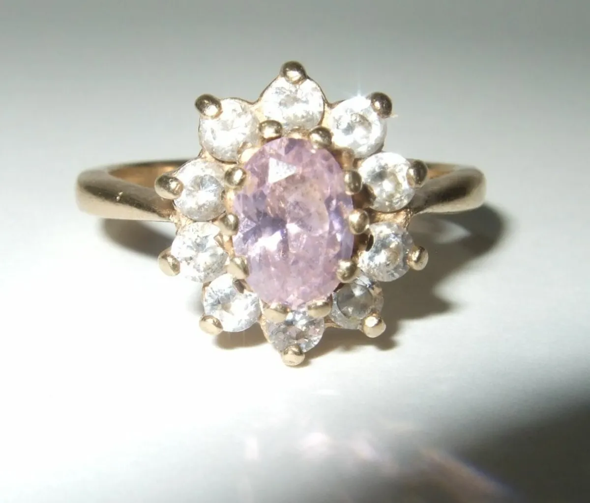 Vintage Hallmarked 9ct Gold Rose Cluster - Image 2