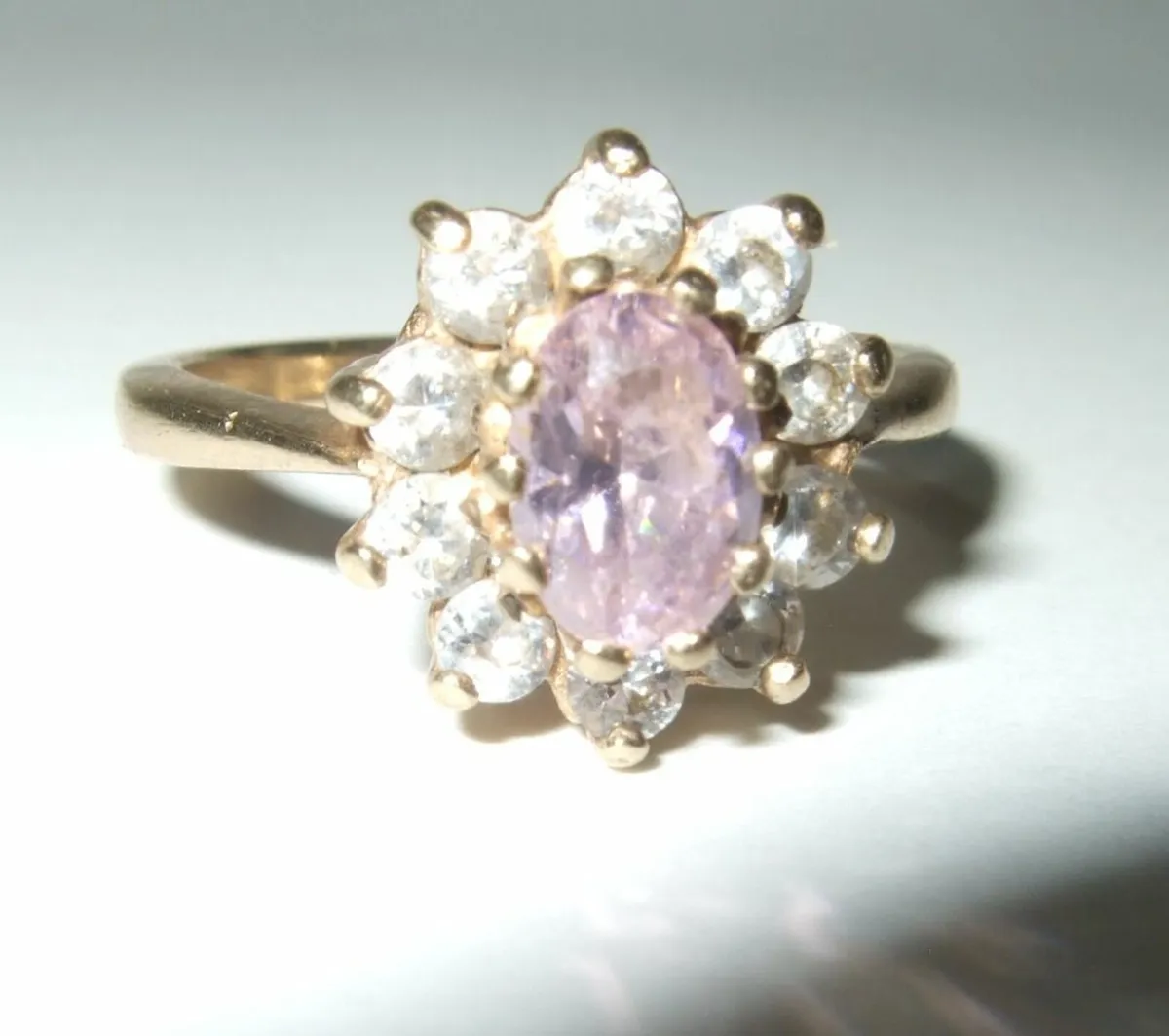 Vintage Hallmarked 9ct Gold Rose Cluster - Image 4
