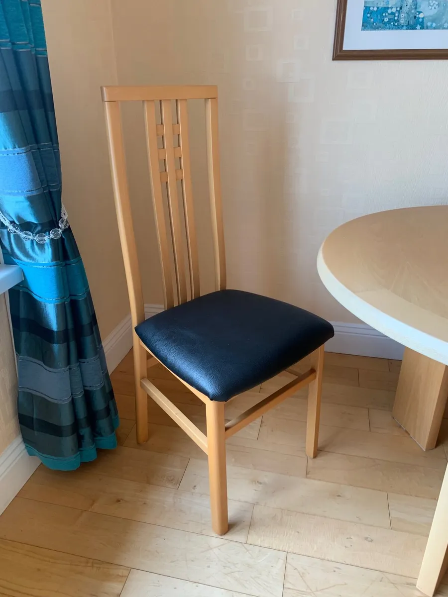 Dining table and 6 leather chairs for sale - Image 4