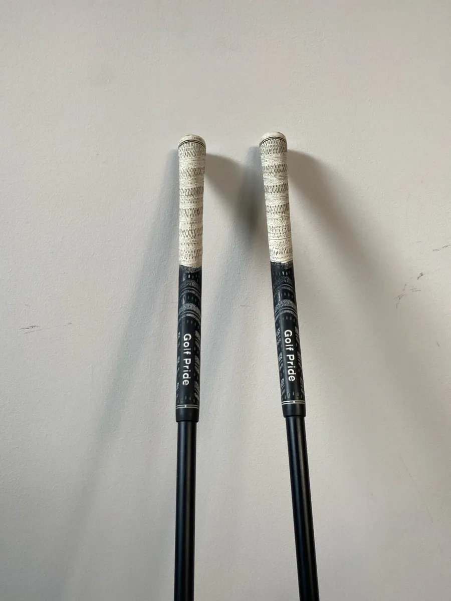 Callaway razr fit xtreme driver and 3 wood - Image 2