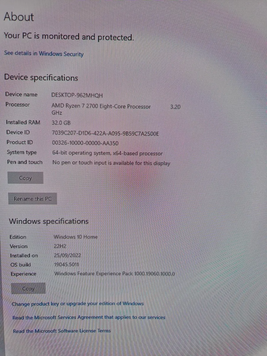 Gaming PC & Monitor - Image 4