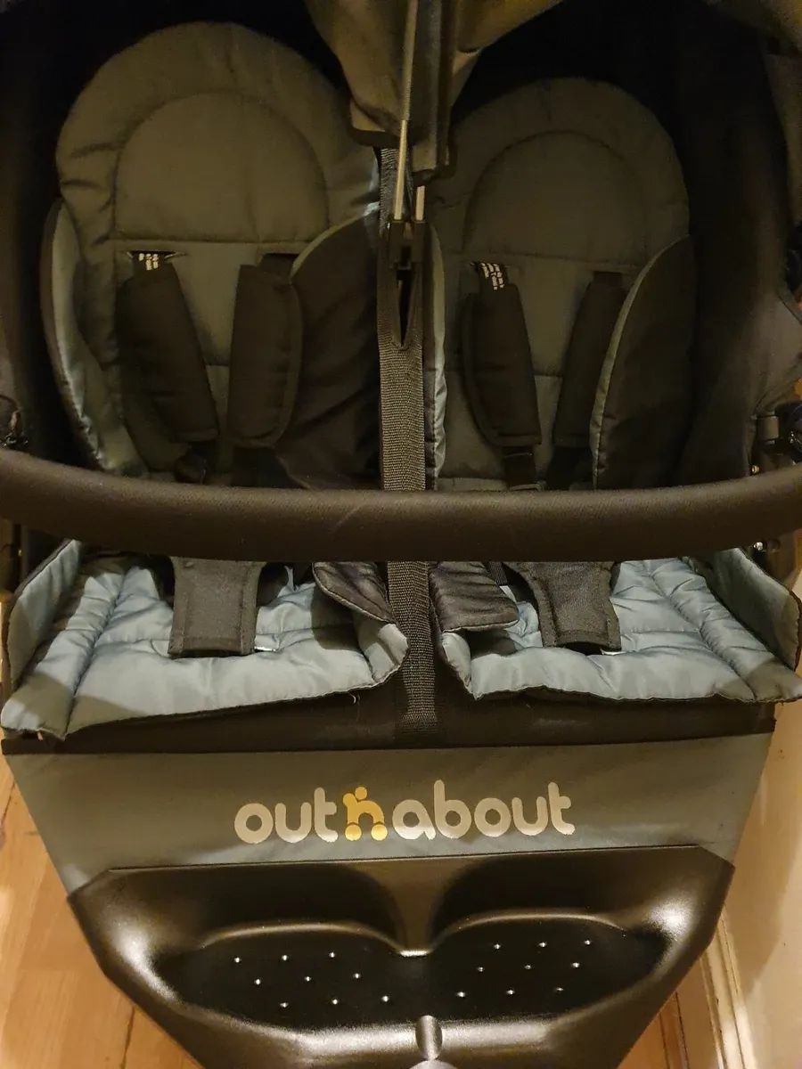 Out N About Grey Double stroller - Image 3