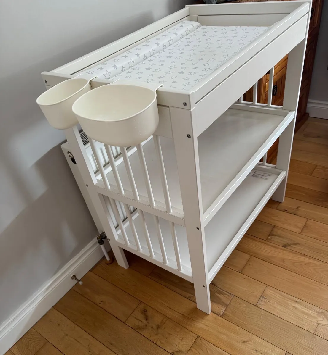Free Gulliver IKEA changing table - Image 1