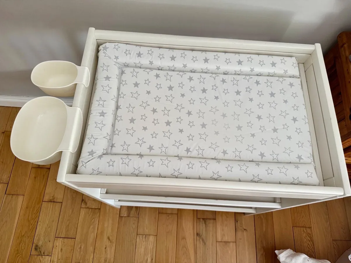 Free Gulliver IKEA changing table - Image 2