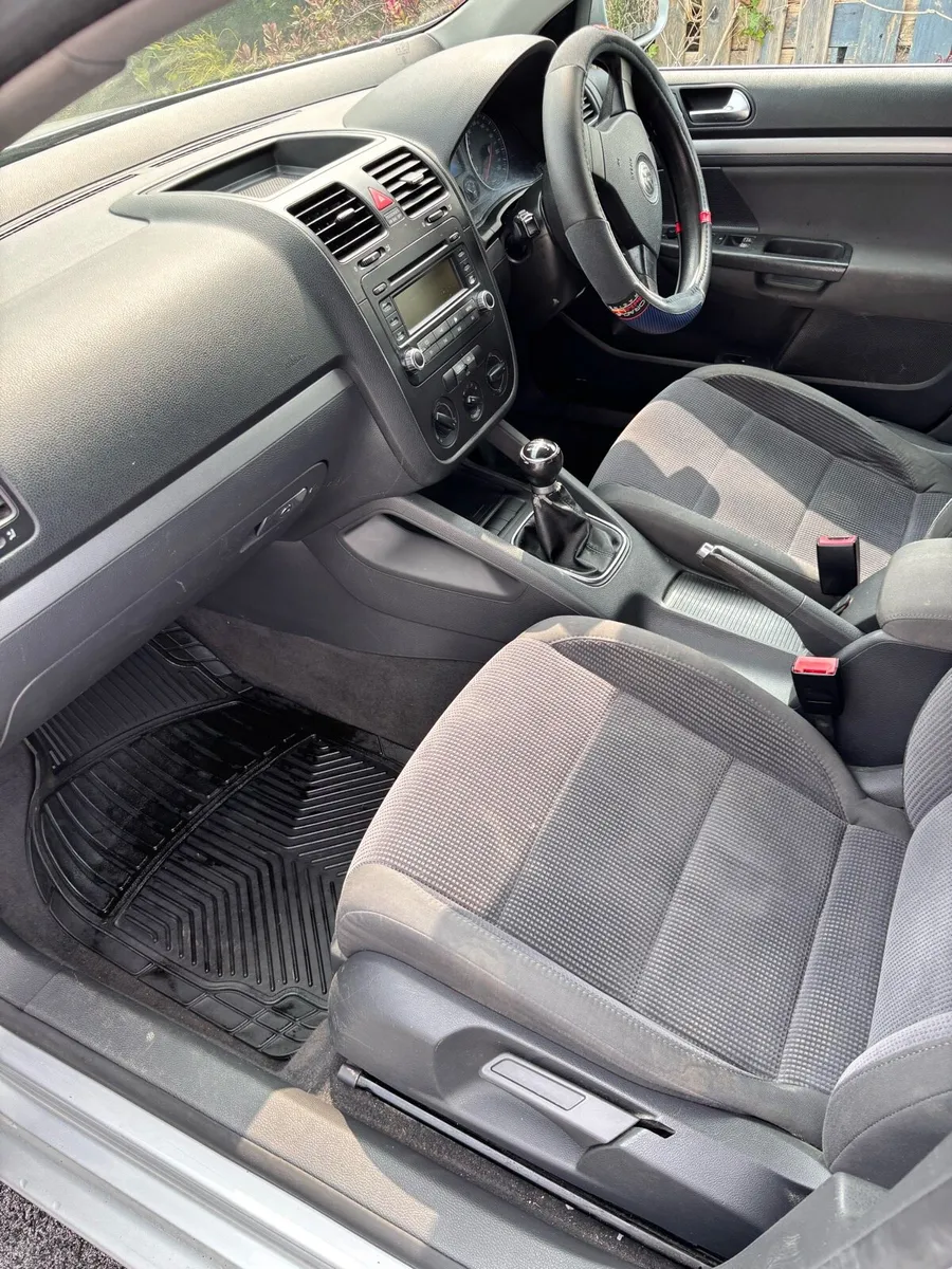 Volkswagen Jetta - Image 3