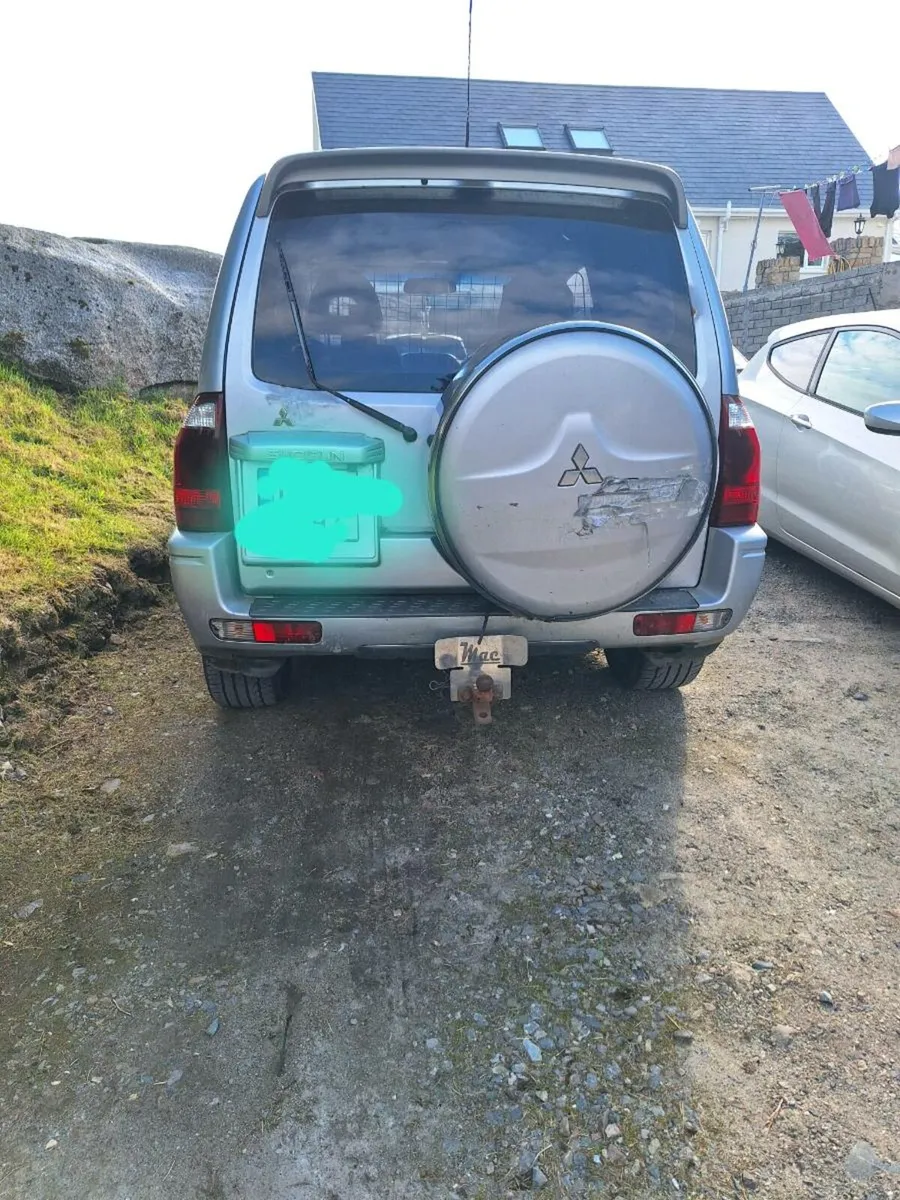 3.2 Pajero - Image 1