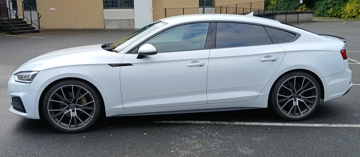 Audi A5 2017 - Image 4