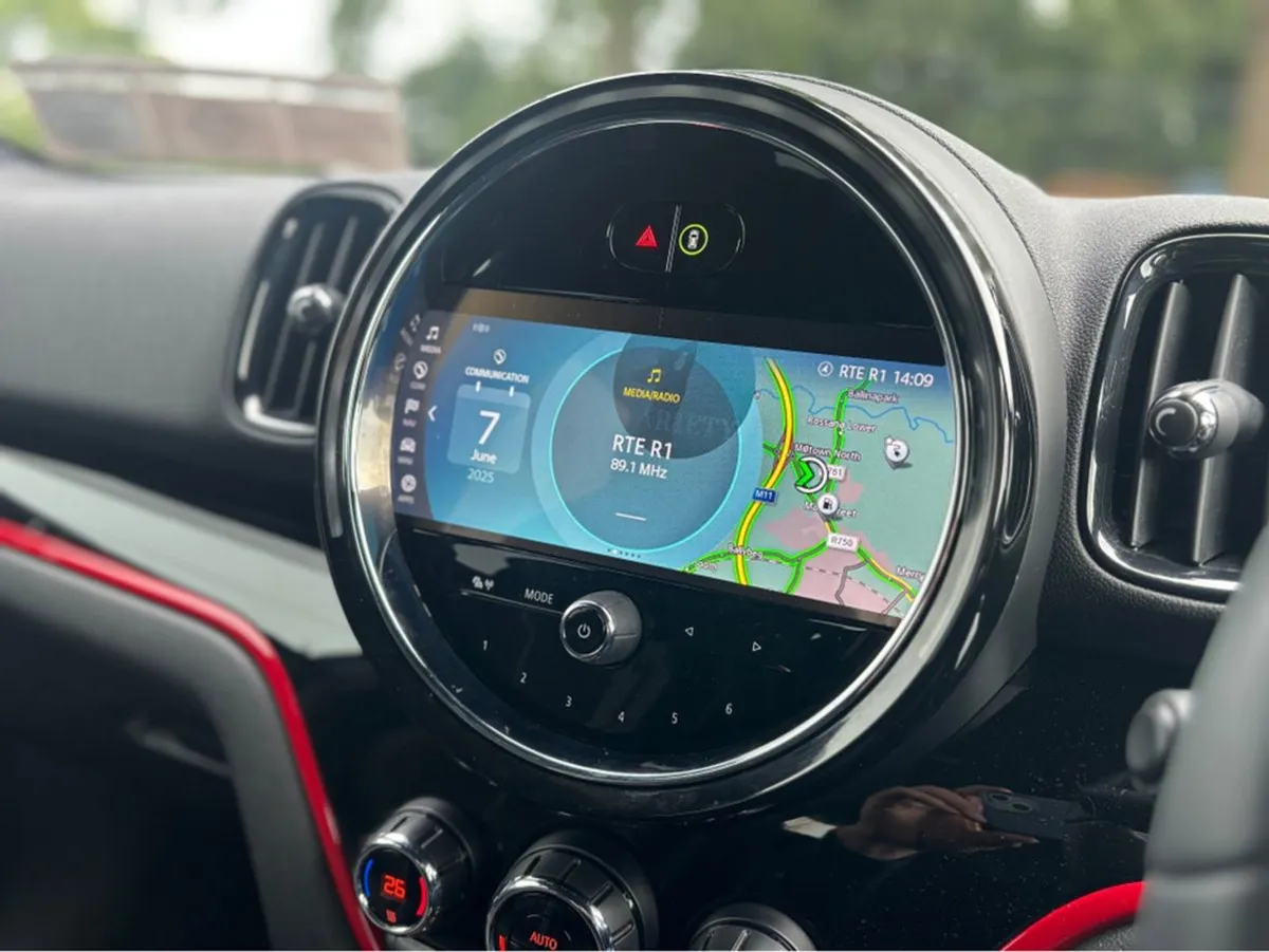 MINI COUNTRYMAN SE Sp39 4DR Auto Cooper - Image 4