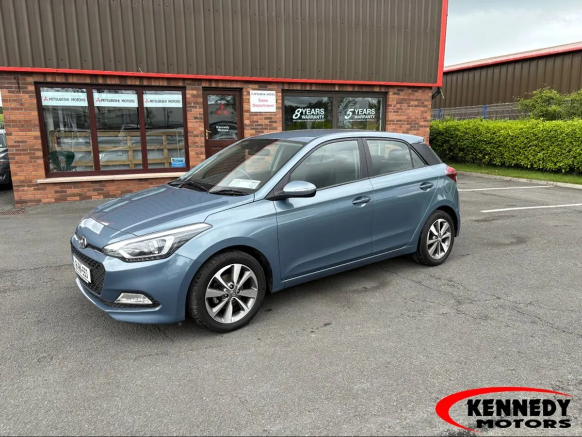 Hyundai i20 Active Deluxe 5DR - Image 1