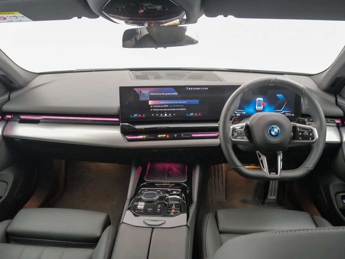 BMW 5 Series 530e M Sport Saloon - Image 4