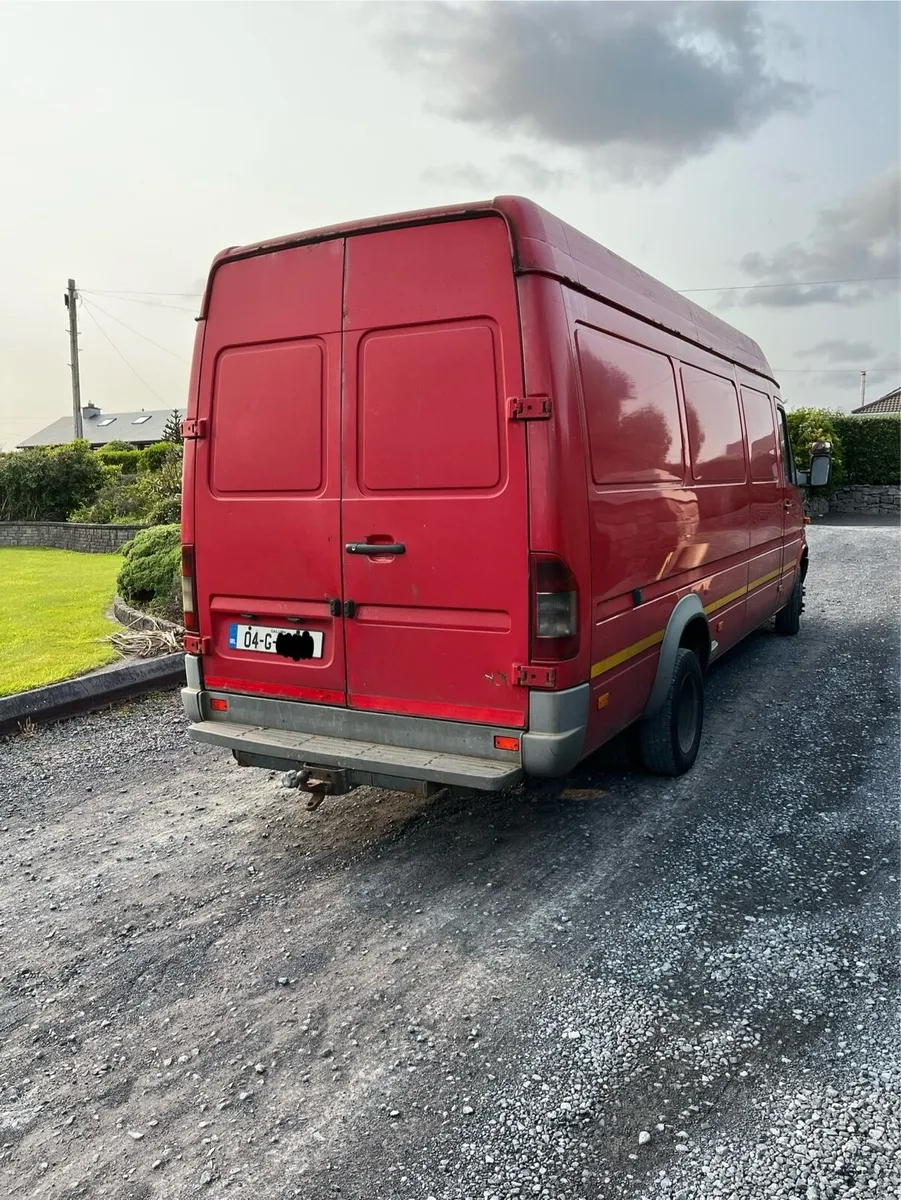 416 Mercedes-Benz Sprinter 2004 - Image 3