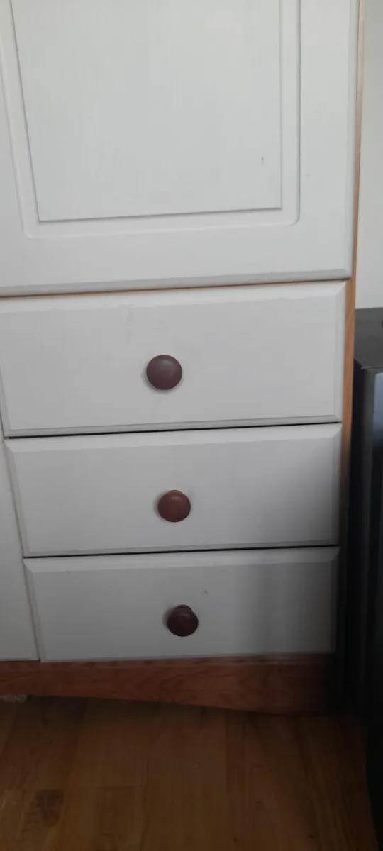 Bedroom wardrobe - Image 4
