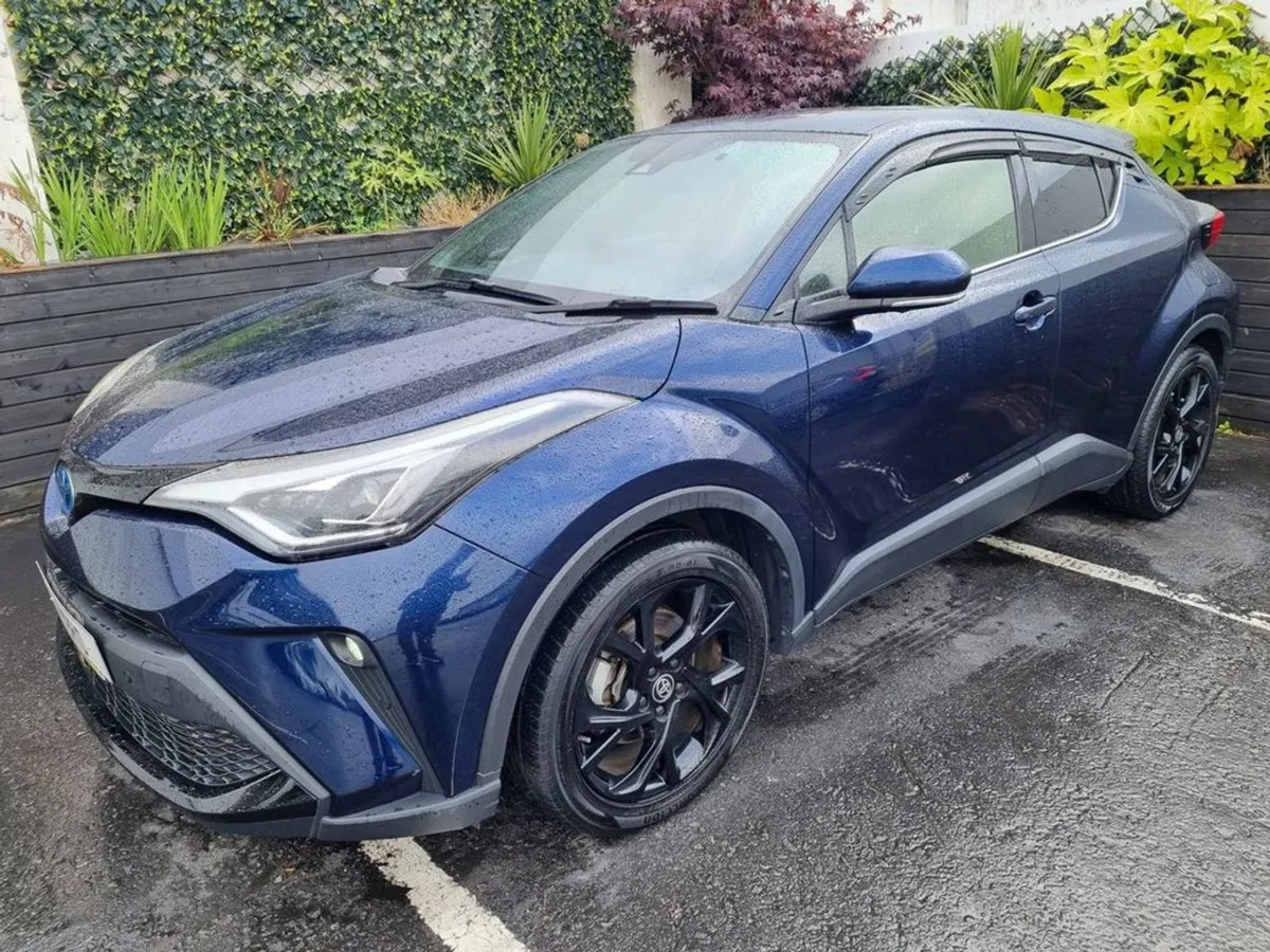 Toyota C-HR 1.8 Hybrid / SOL G-pacl Nero Edtion / - Image 2