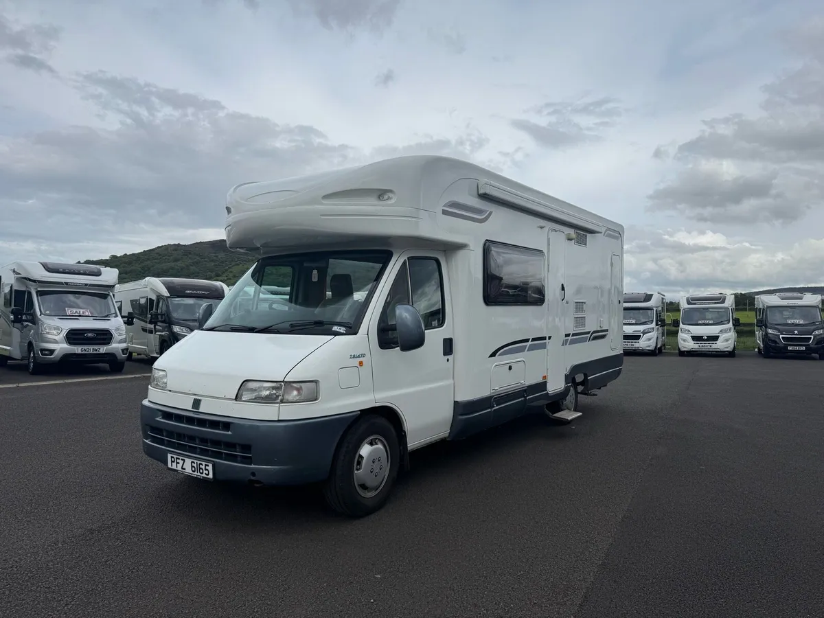 2000 BESSACARR E745 4 BERTH MOTORHOME - Image 1