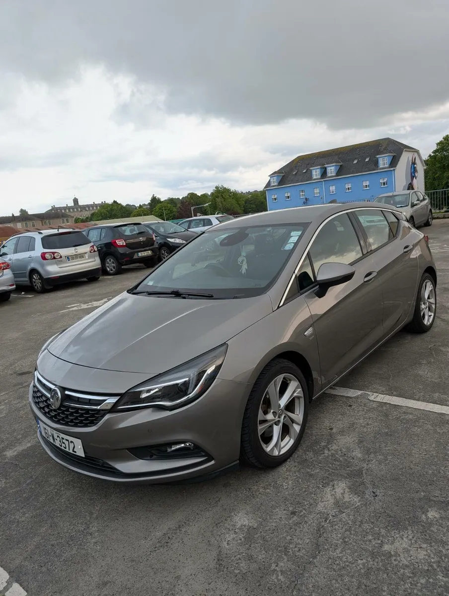 Vauxhall Astra 2016 1.6 SRI Low mileage - Image 1